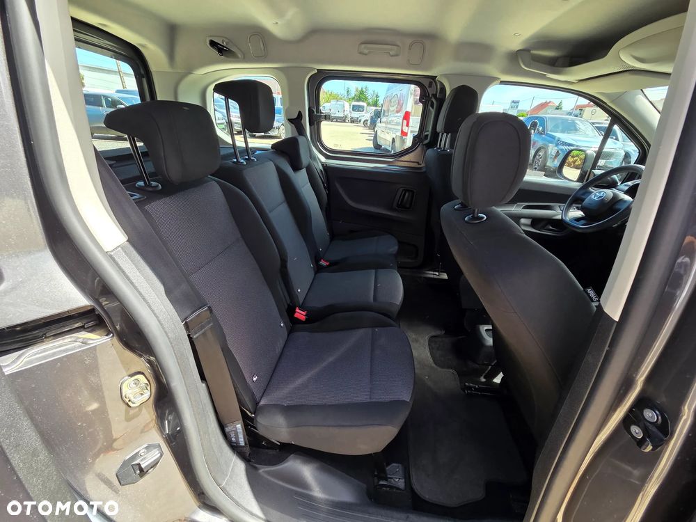 Toyota Proace City Verso 1.2 D-4T Business - 9