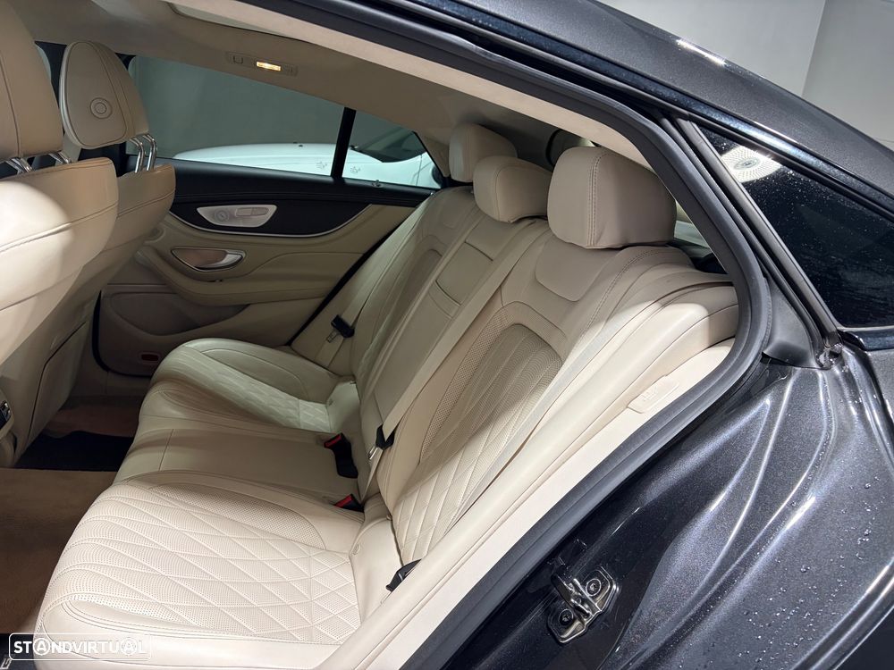 Mercedes-Benz AMG GT 43 4Matic+ Speedshift TCT 9G - 13