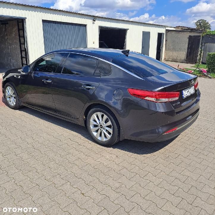 Kia Optima - 5