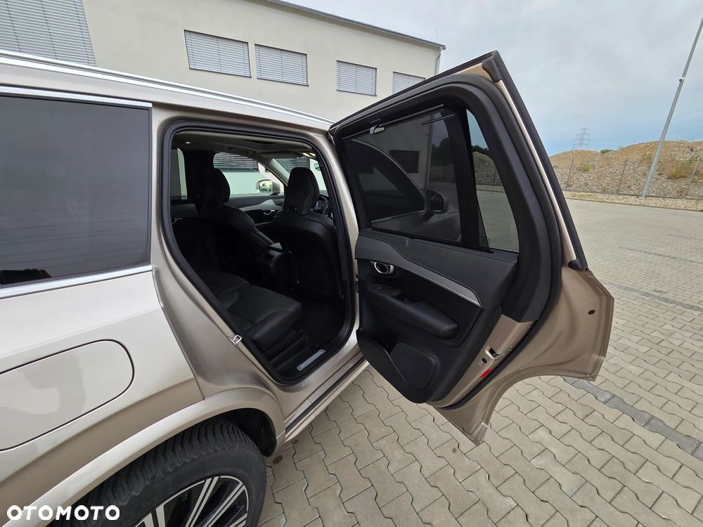 Volvo XC 90 B5 D AWD Plus Bright - 36