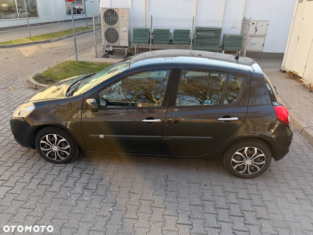 Renault Clio 1.2 16V Alize Euro5 - 5