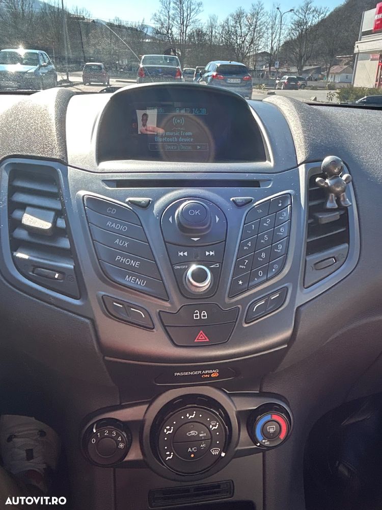 Ford Fiesta 1.5 TDCi DPF Trend - 10