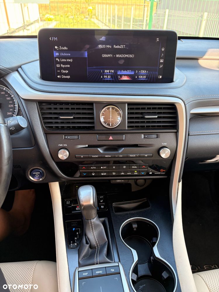 Lexus RX - 14