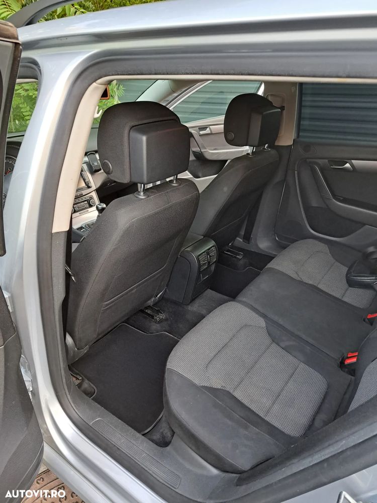 Volkswagen Passat 2.0 TDI Comfortline - 5