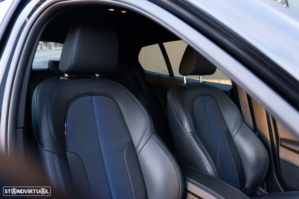 BMW 116 d Pack 50 anos M Auto - 45
