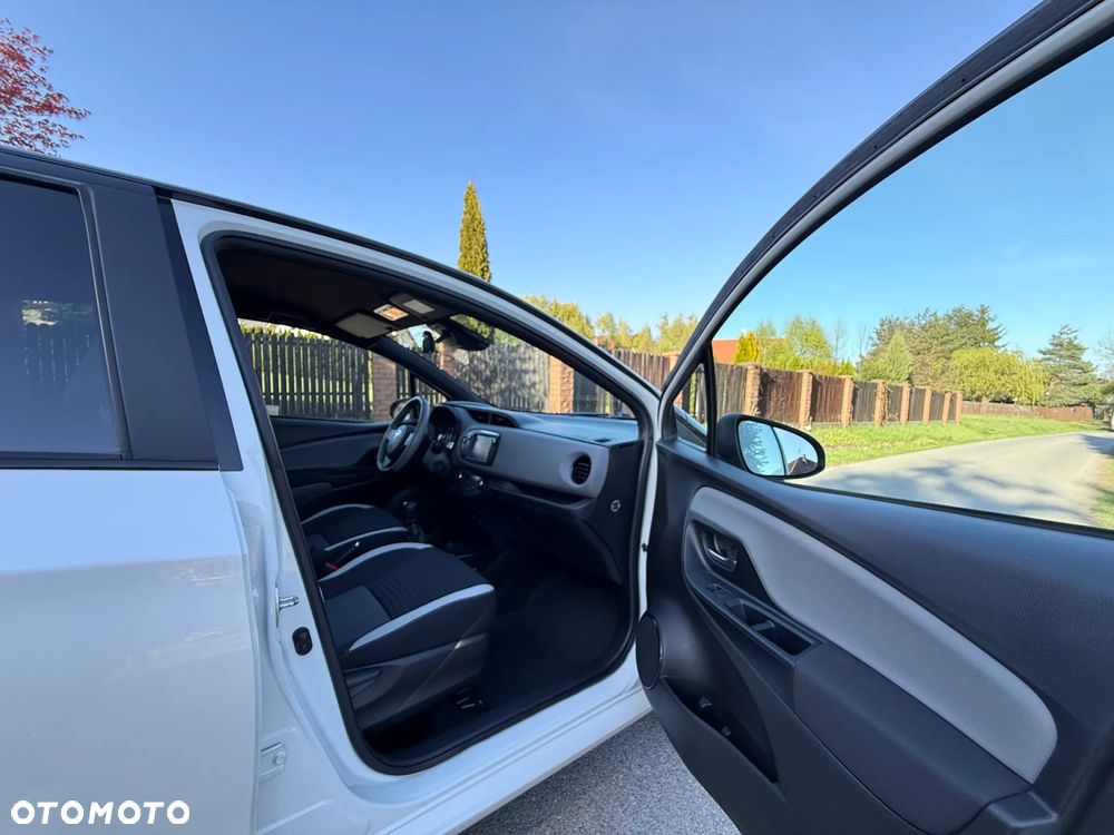 Toyota Yaris 1.33 Selection Vibe - 24