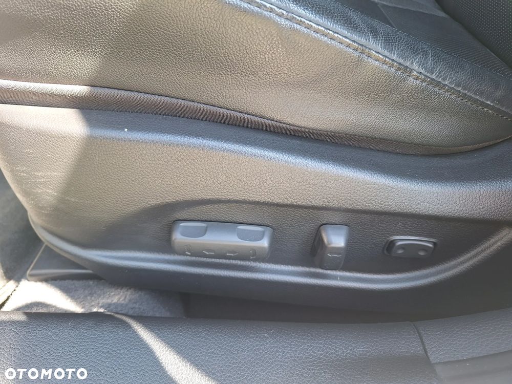 Hyundai i40 Kombi blue 1.7 CRDi DCT Premium - 19