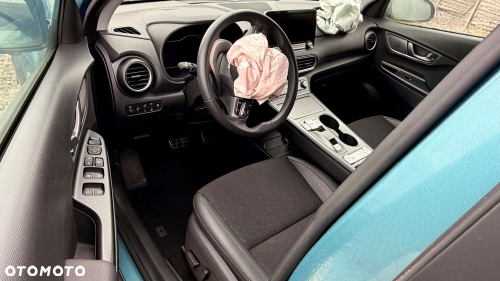 Hyundai Kona - 3