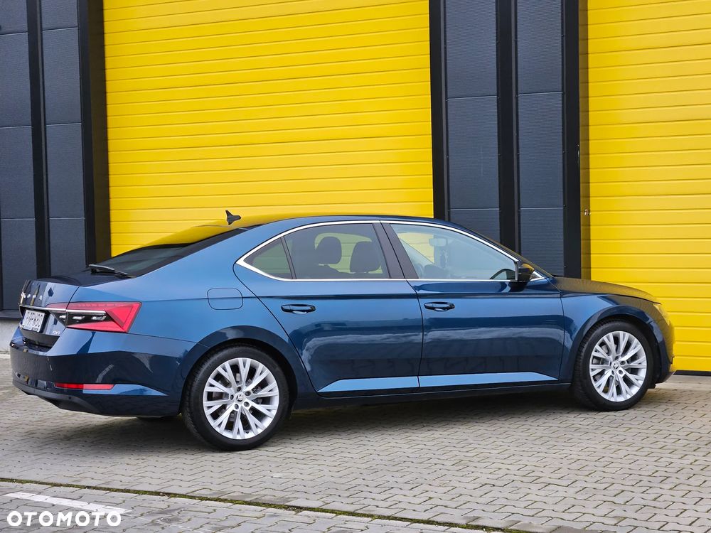 Skoda Superb 2.0 TDI 4x4 Style DSG - 10