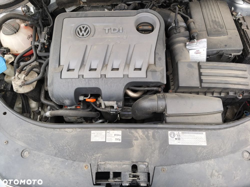 Volkswagen Passat 2.0 TDI 4Mot Highline DSG - 14