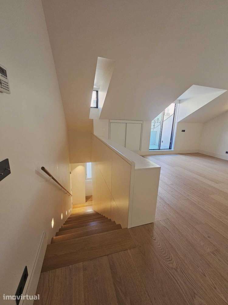 Duplex T1 com vista, Baixa, Lisboa