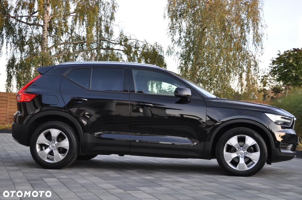 Volvo XC 40 T3 Momentum Pro - 21