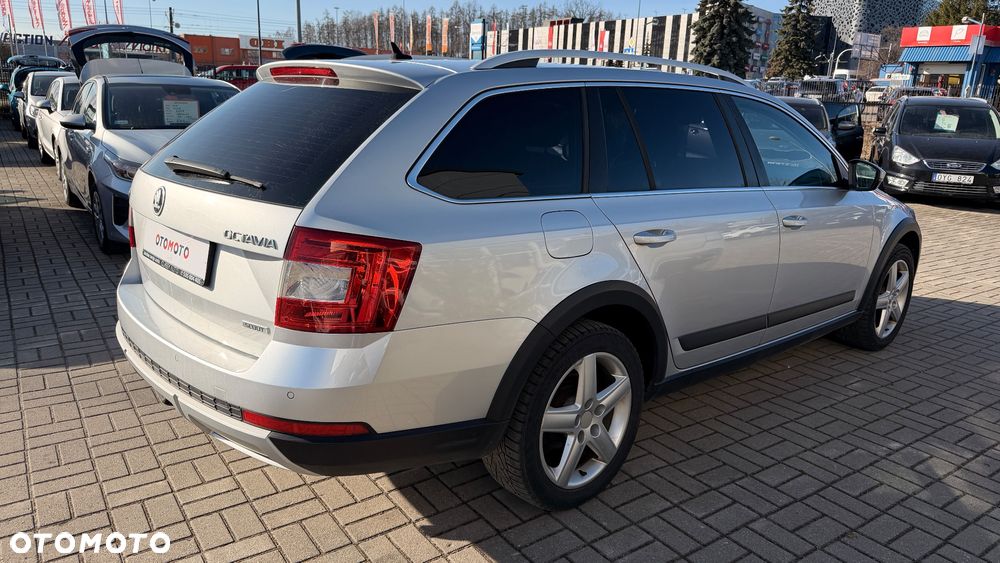 Skoda Octavia 1.8 TSI L&K DSG - 26