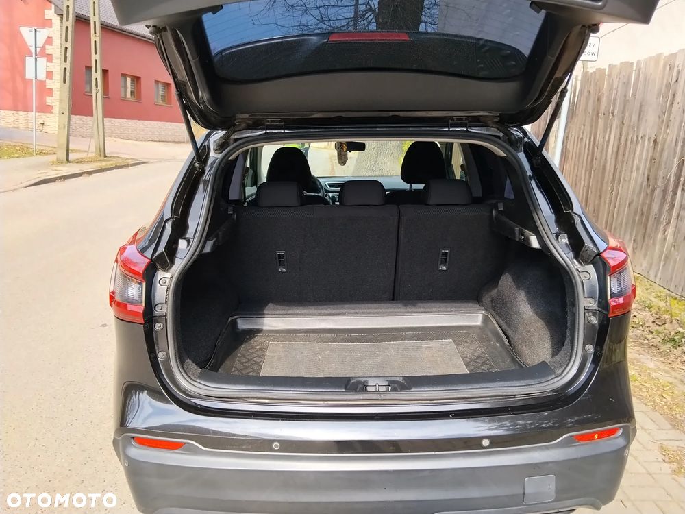 Nissan Qashqai 1.2 DIG-T Acenta EU6 - 17
