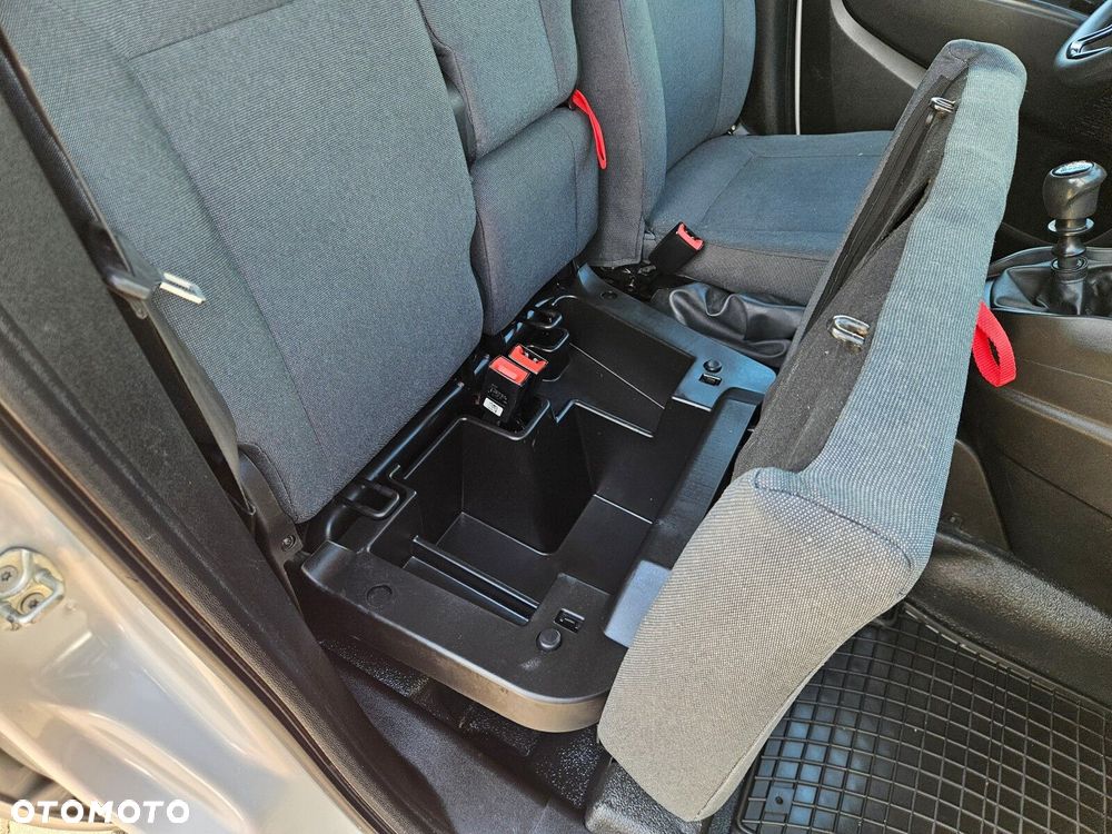 Fiat doblo Long *59999zł NETTO* 1.6 mJET/105KM - 30