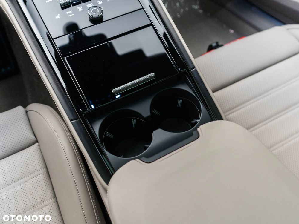 Porsche Panamera 4S E-Hybrid - 32