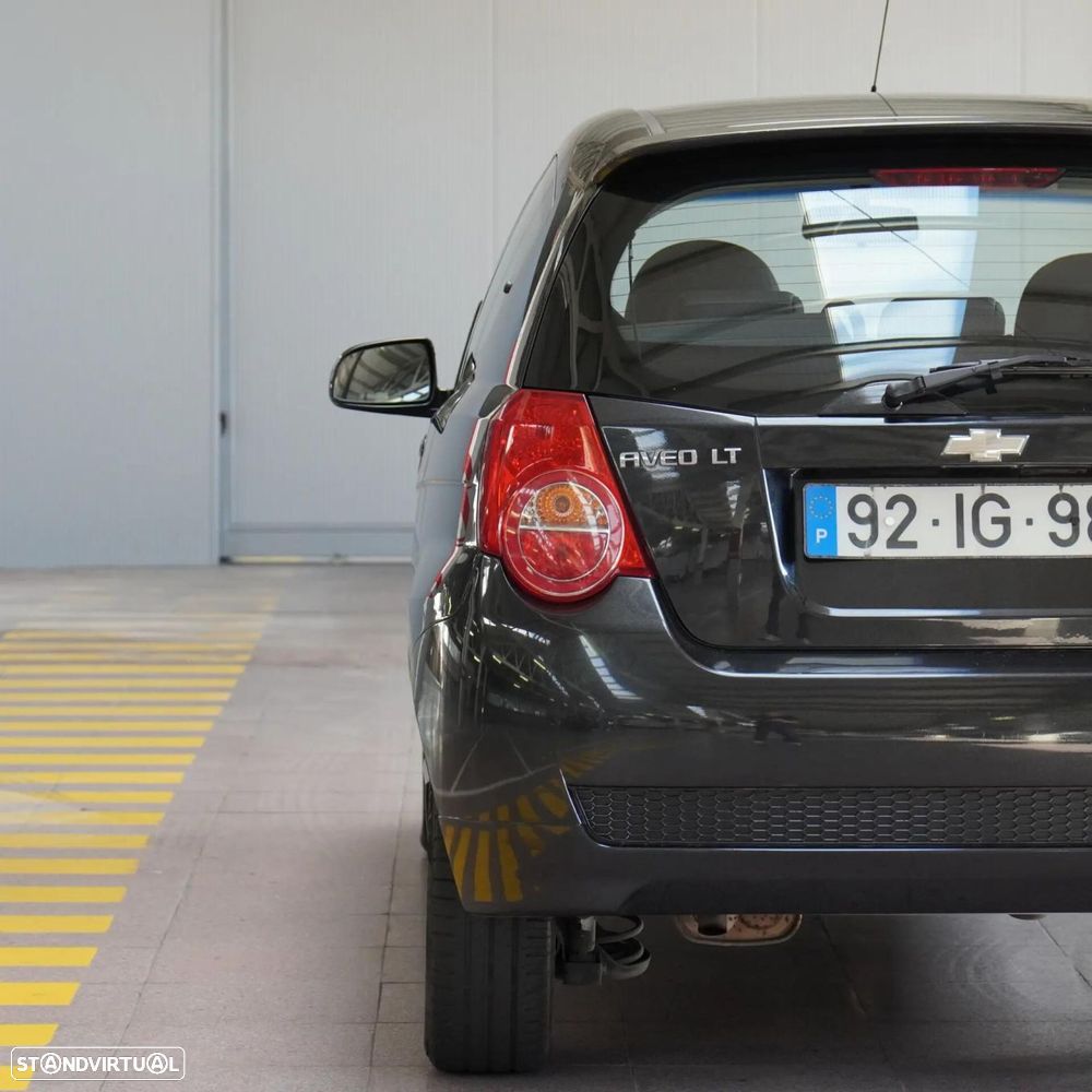 Chevrolet Aveo 1.2 LS - 32