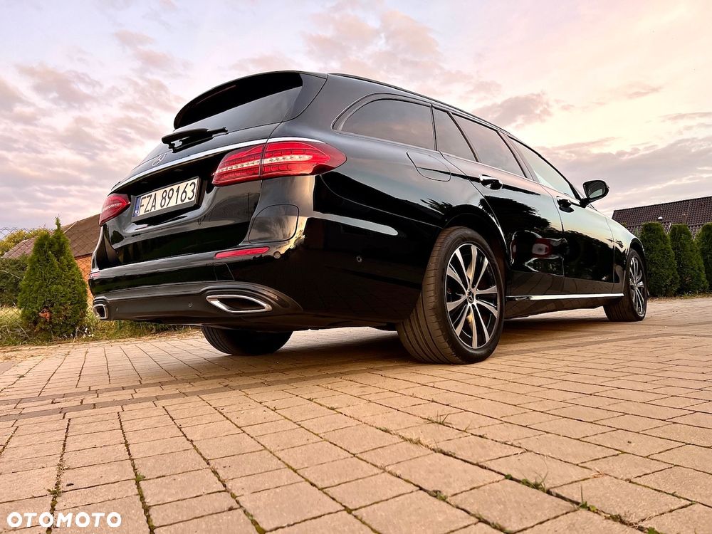 Mercedes-Benz Klasa E 220 d 4Matic 9G-TRONIC Avantgarde - 10