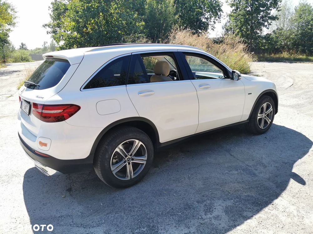 Mercedes-Benz GLC - 11
