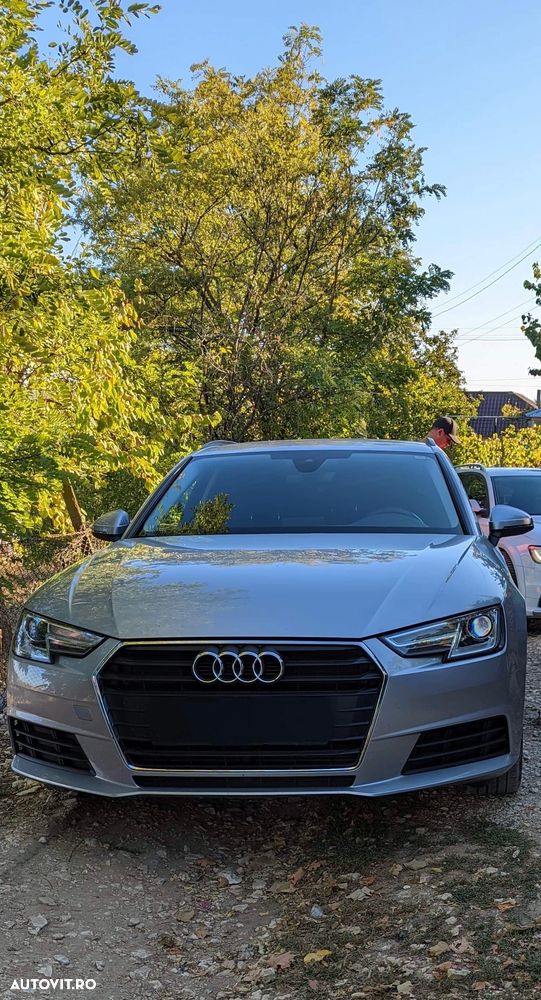 Audi A4 Avant 2.0 TDI - 1