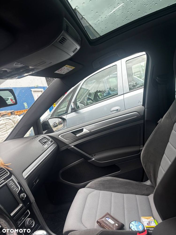 Volkswagen Golf - 11
