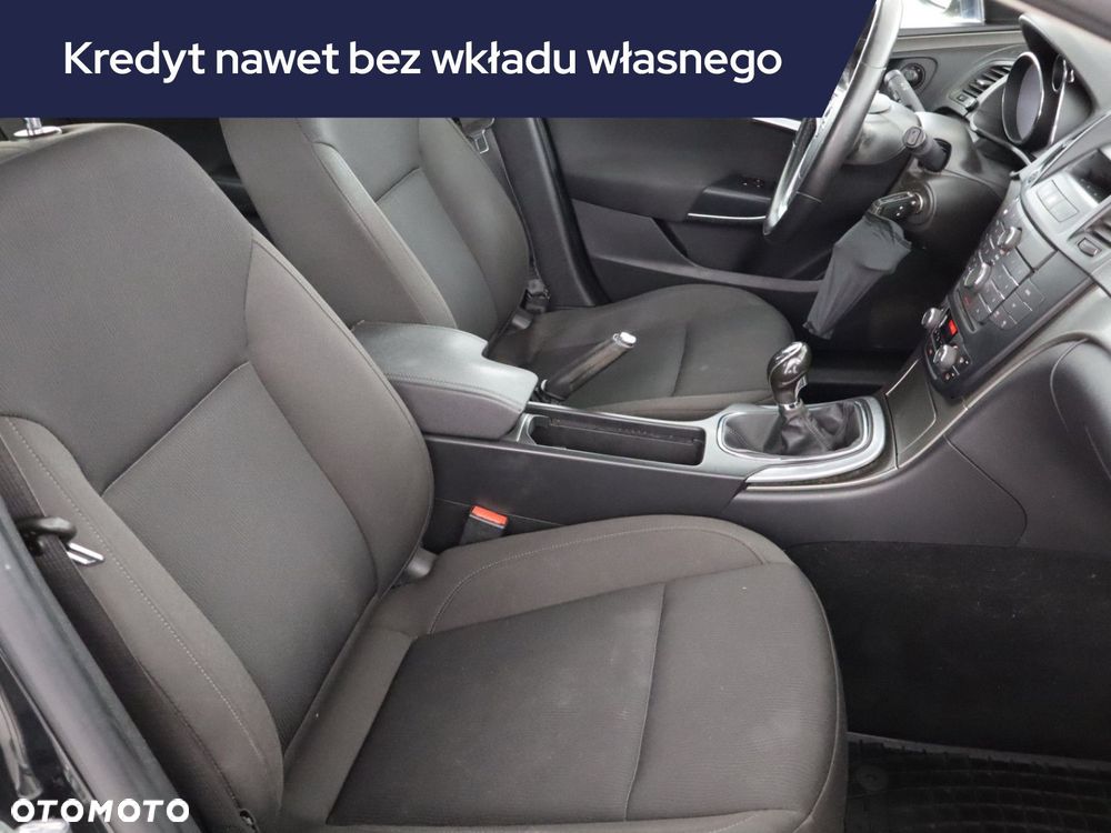 Opel Insignia - 11