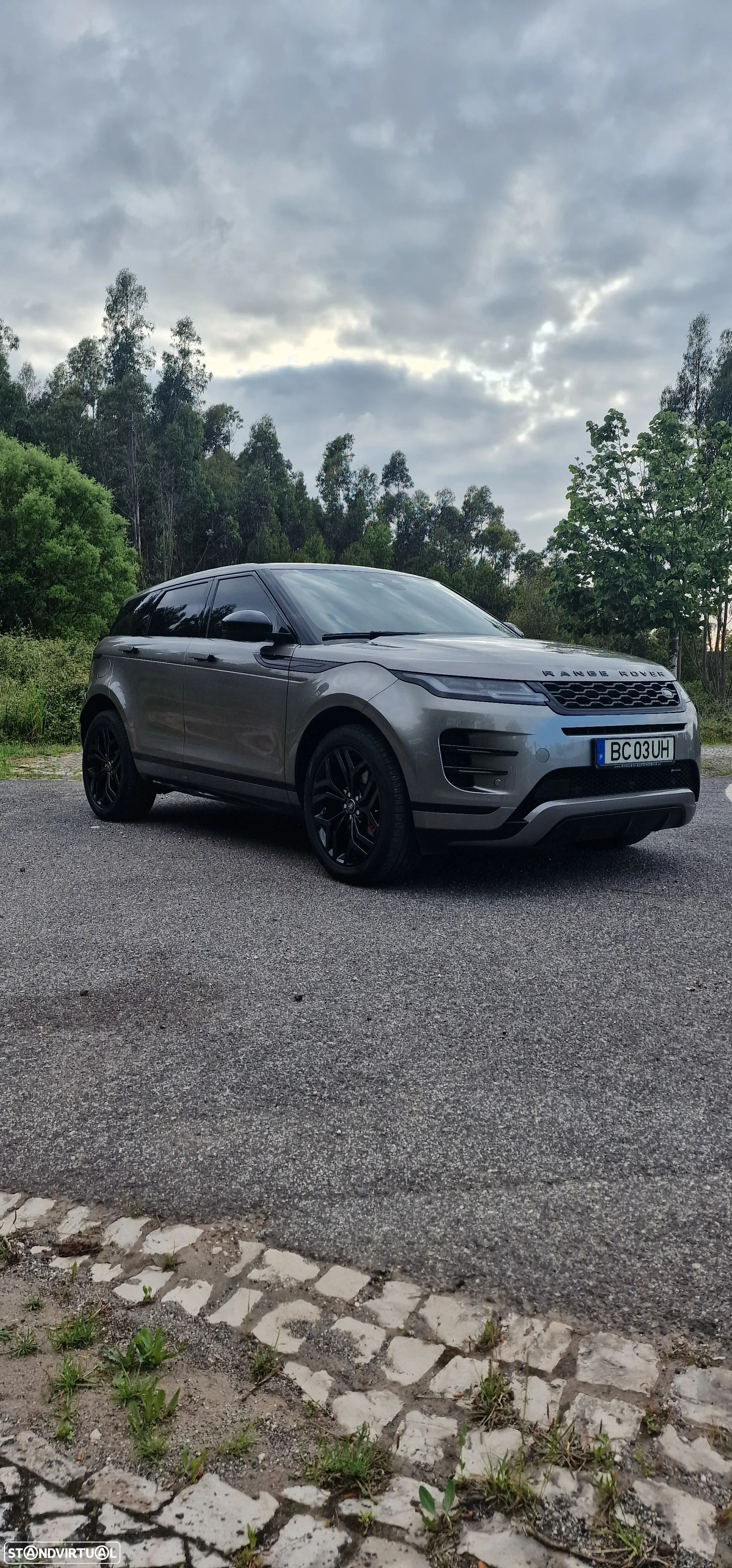 Land Rover Range Rover Evoque 1.5 P300e AWD R-Dynamic SE Auto - 3