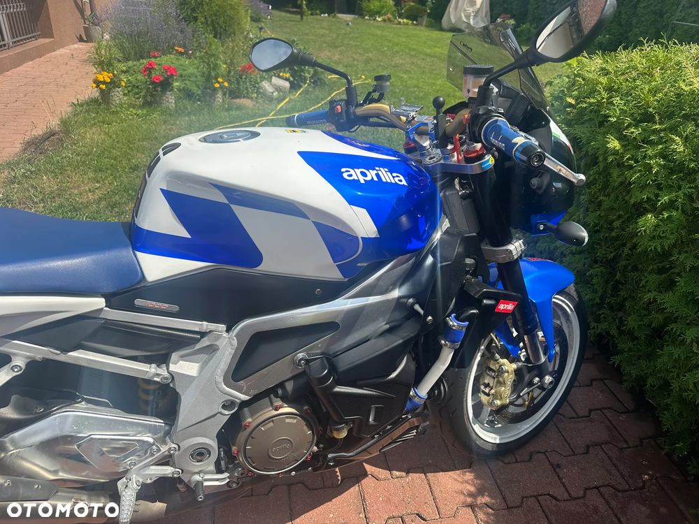 Aprilia Tuono - 1