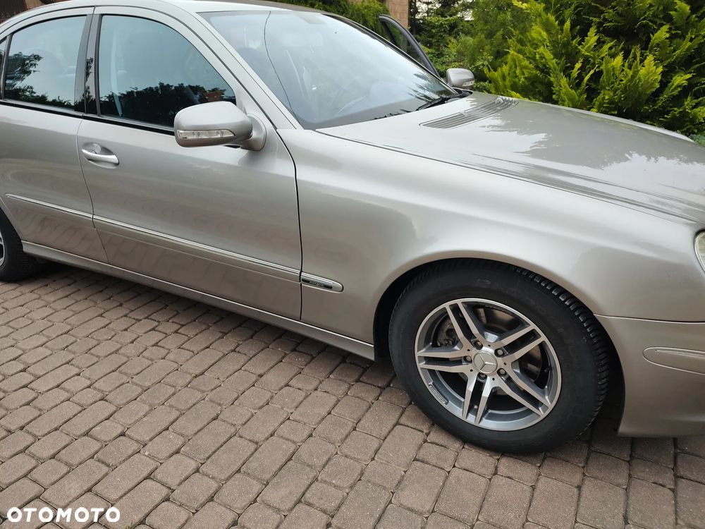 Mercedes-Benz Klasa E 320 CDI 4Matic Automatik Avantgarde DPF - 5