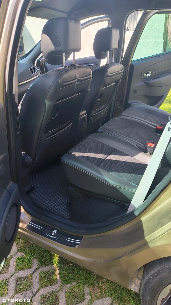 Renault Scenic dCi 110 EDC Bose Edition - 9