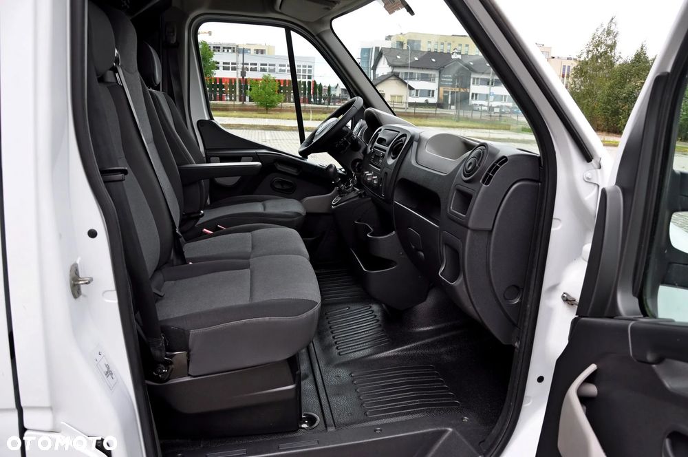 Renault Master - 33