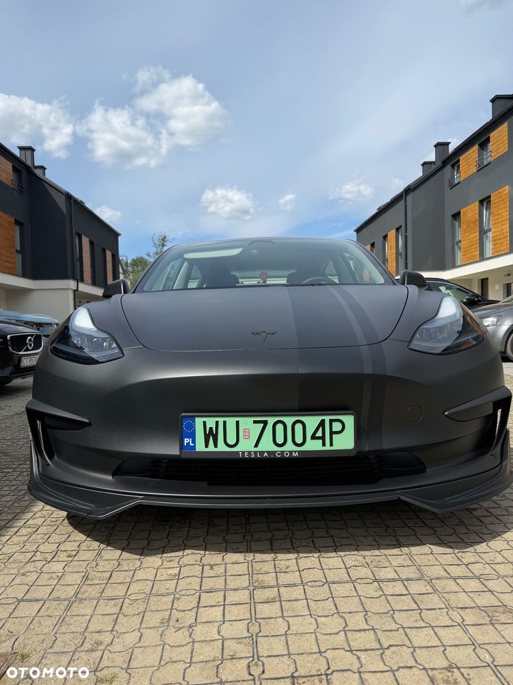 Tesla Model 3 Standard Range Plus - 1