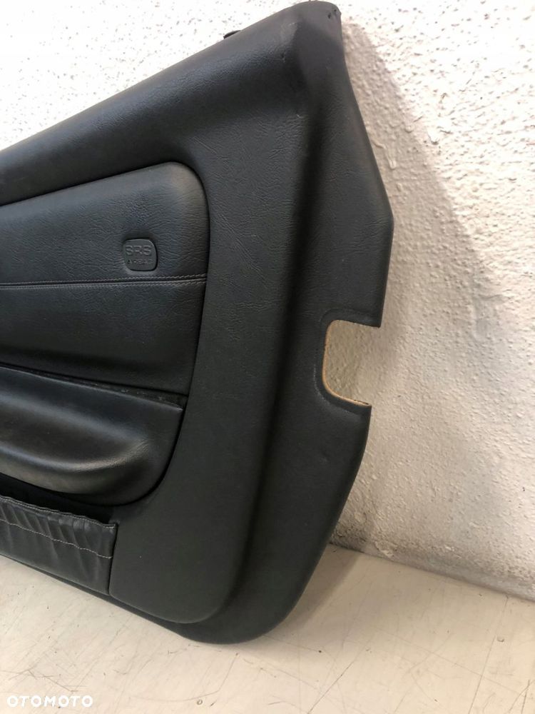 tapicerka drzwi prawa boczek mercedes r170 2.0 99r - 2
