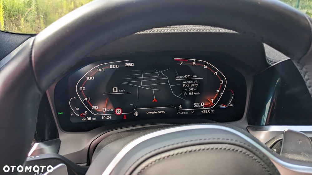 BMW Seria 3 330i xDrive Sport Line - 10