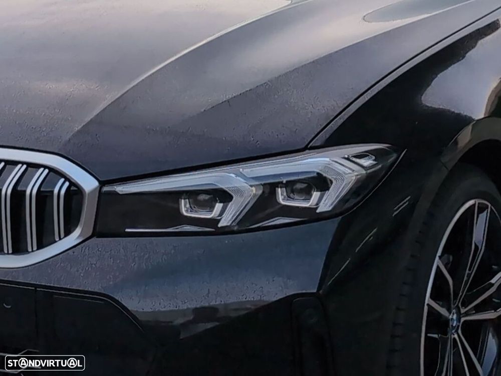 BMW 330 e Touring Pack Desportivo M Auto - 3
