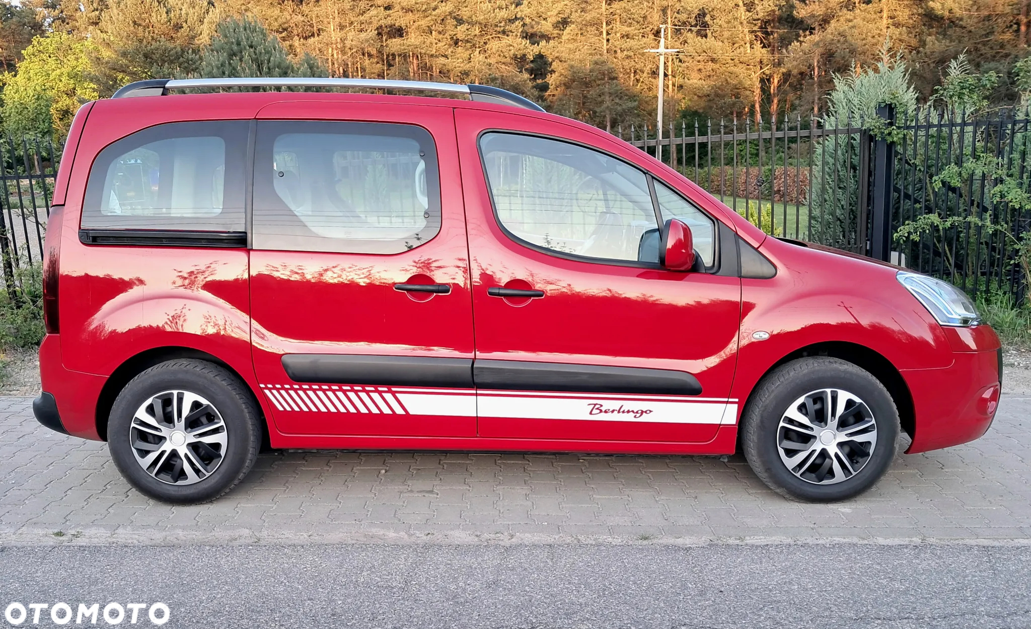 Citroën Berlingo e-HDi 90 FAP EGS6 Multispace - 4