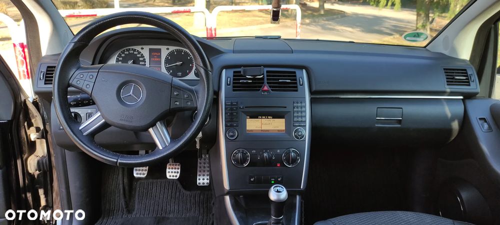 Mercedes-Benz Klasa B 180 BlueEFFICIENCY SPORT EDITION - 11