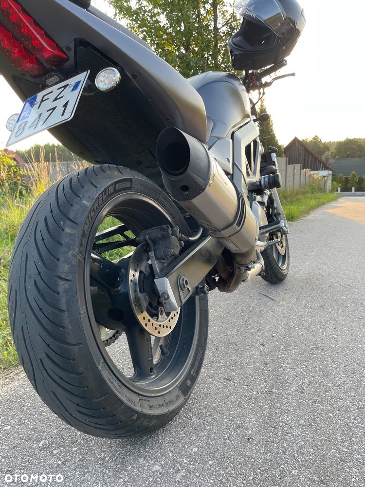 Suzuki SV - 7