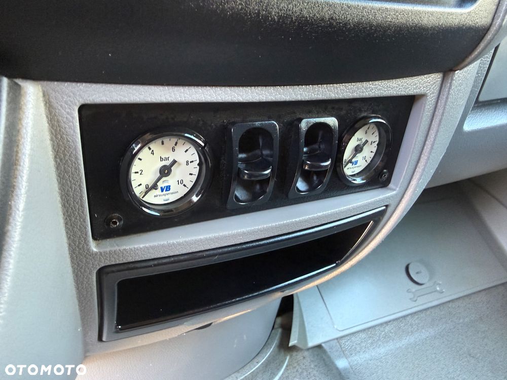 Mercedes-Benz Sprinter - 16