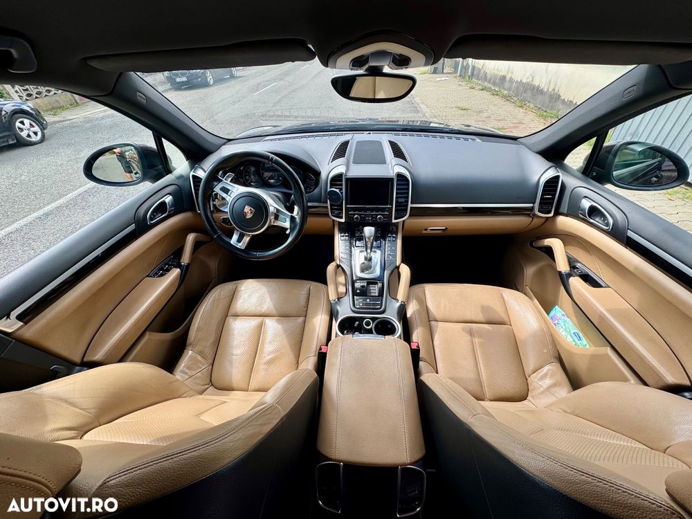 Porsche Cayenne Platinum Edition - 8