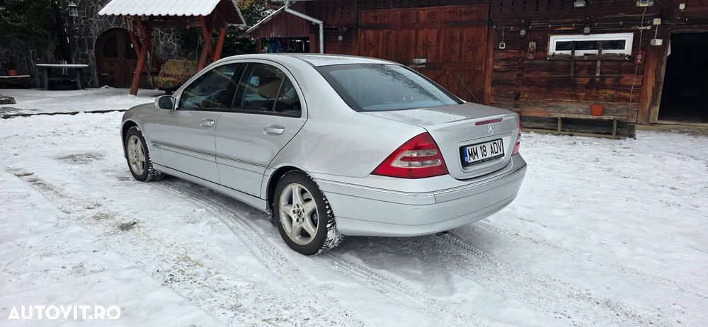 Mercedes-Benz C - 3