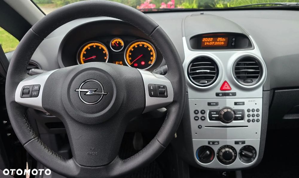 Opel Corsa 1.4 16V Satellite - 28