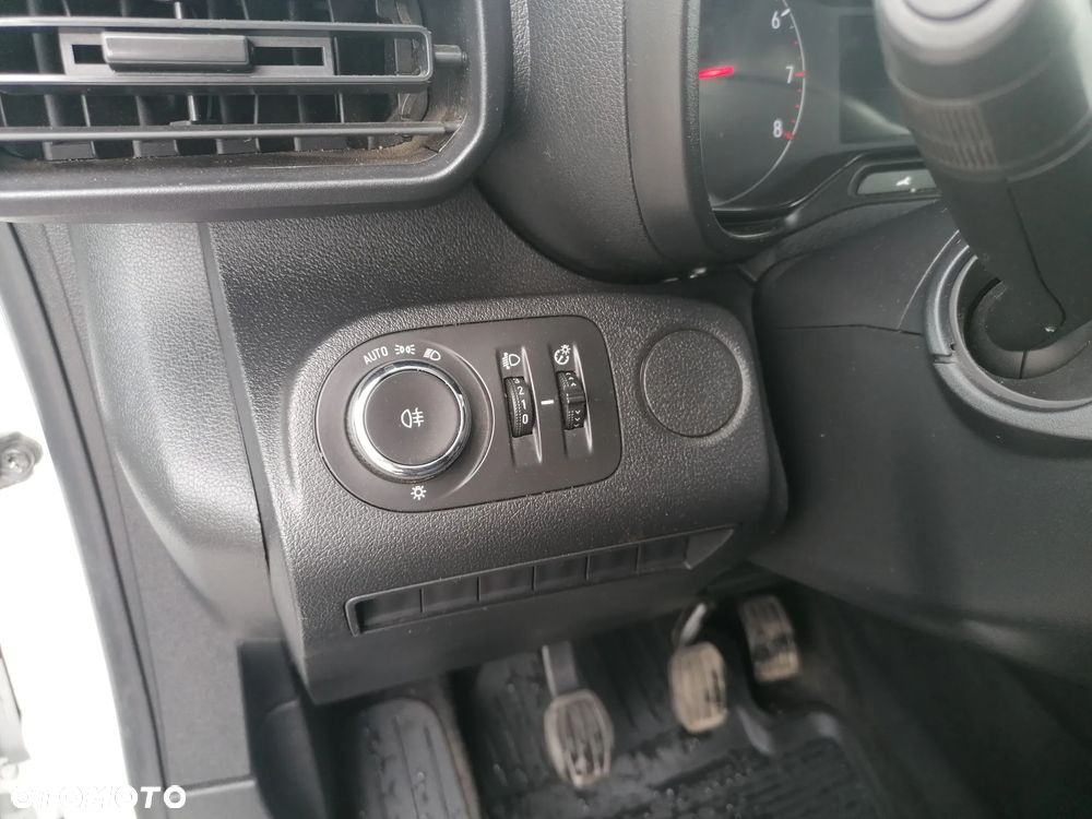 Opel Combo XL 1.5 CDTI Edition S&S - 19