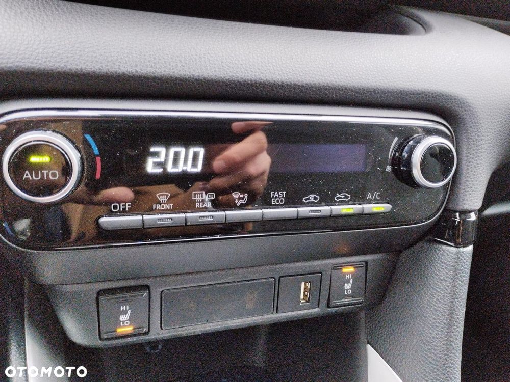 Toyota Yaris Hybrid 1.5 Comfort - 19