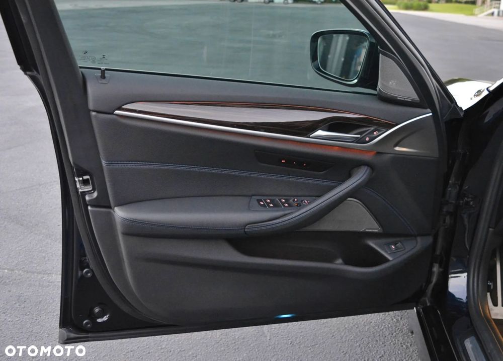 BMW Seria 5 530i GPF M Sport sport - 9