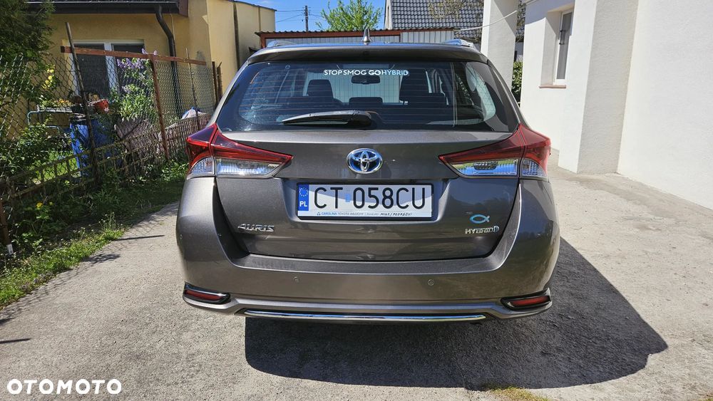 Toyota Auris Hybrid 135 Prestige - 8