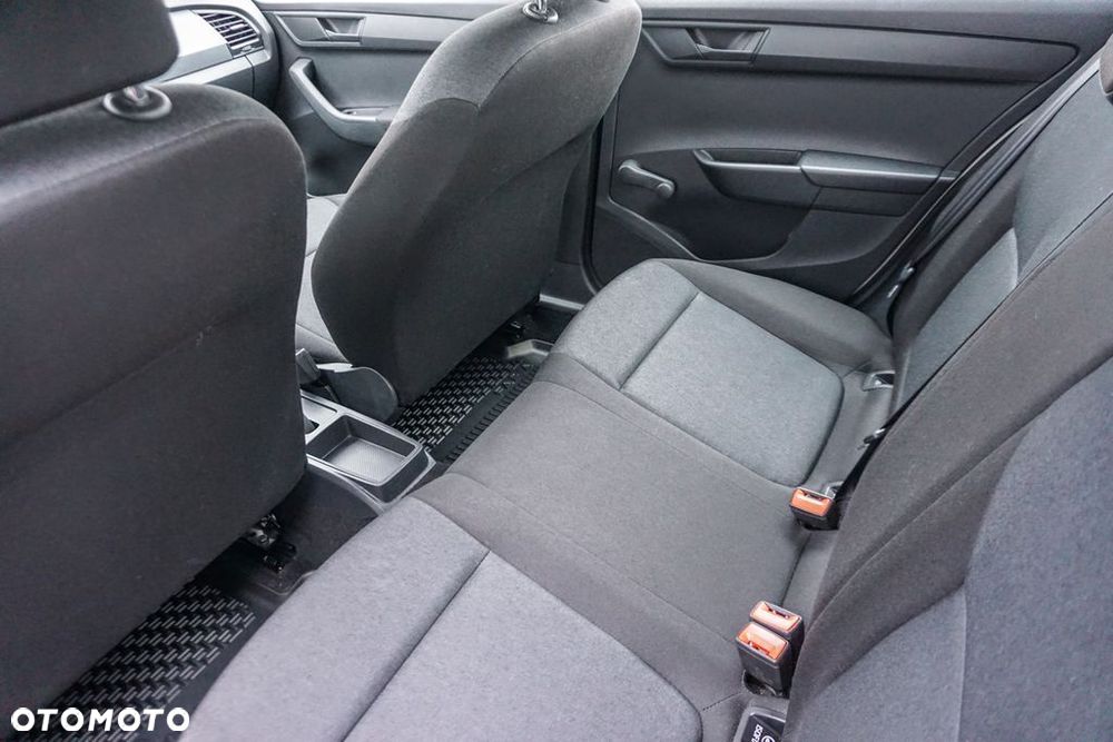 Skoda Fabia 1.0 Active - 13