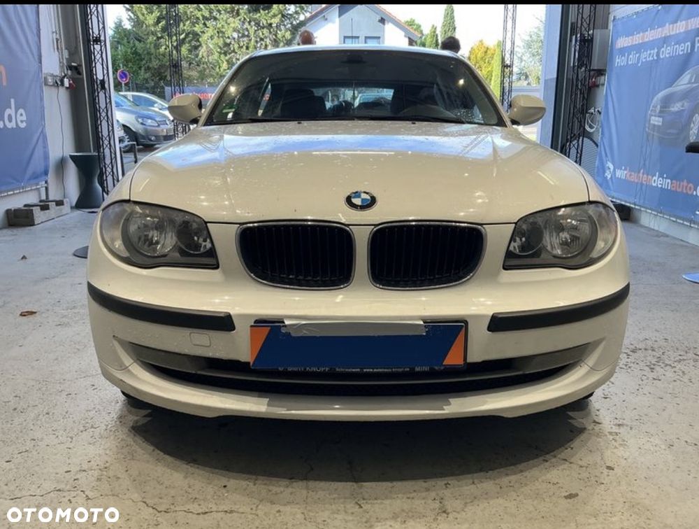 BMW Seria 1 116i - 8