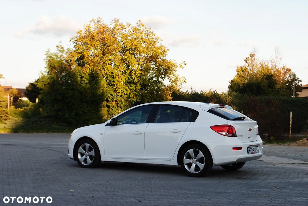 Chevrolet Cruze 1.8 LTZ - 4