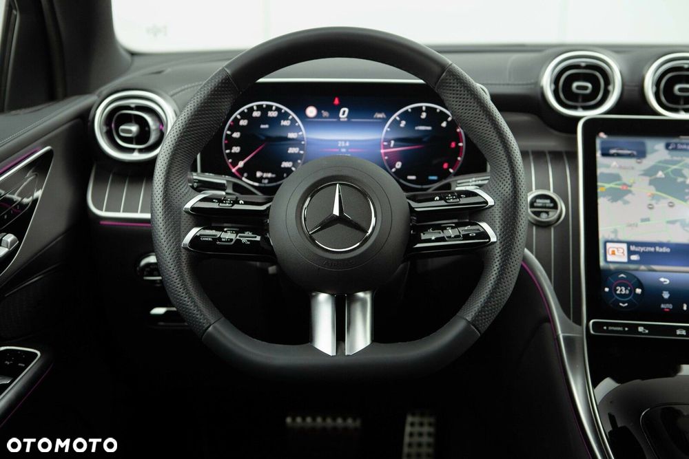 Mercedes-Benz GLC - 24